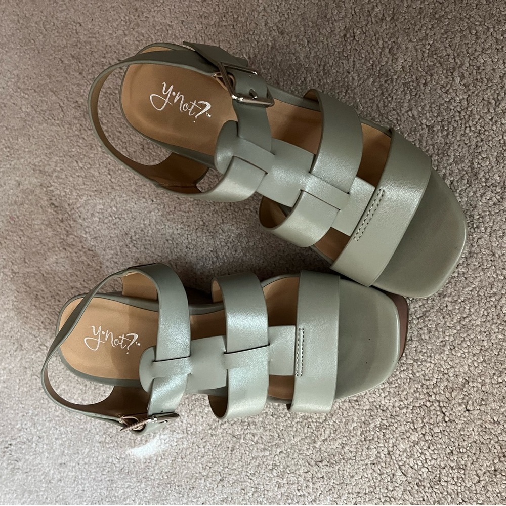 Y not?: Satin Green, Size 6M